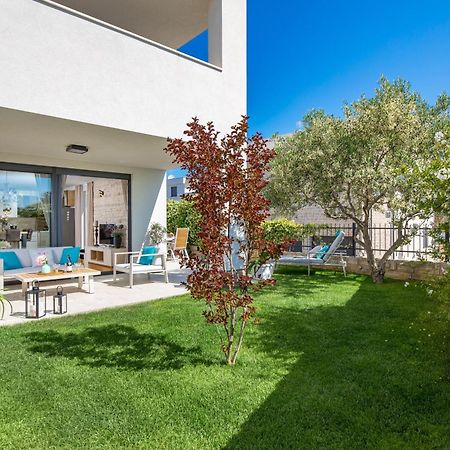 Luxury Apartment Hyperion With Private Pool And Garden Murter Exteriér fotografie