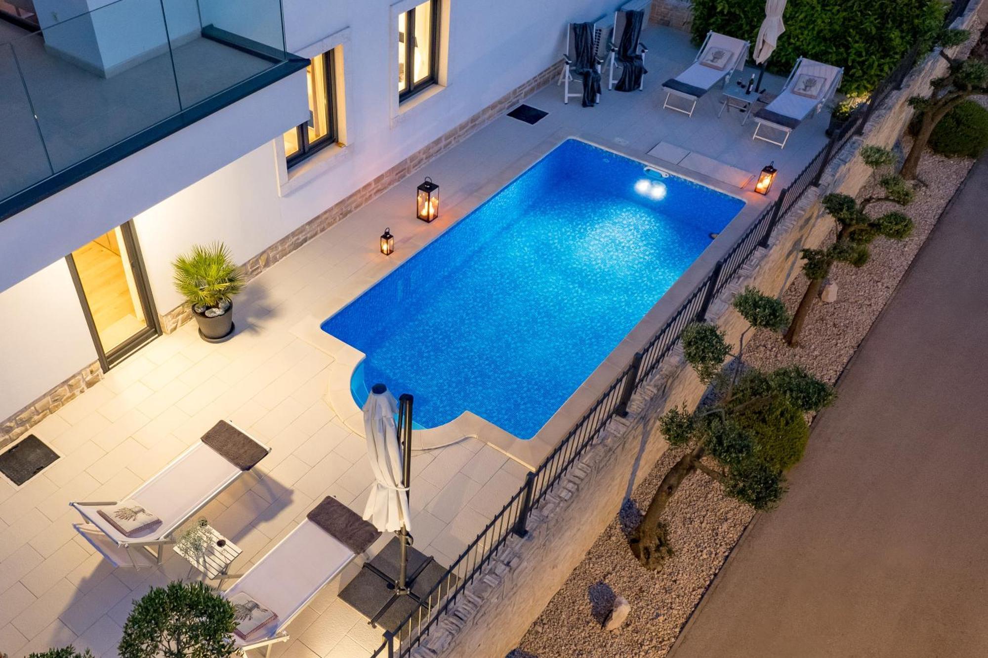 Luxury Apartment Hyperion With Private Pool And Garden Murter Exteriér fotografie