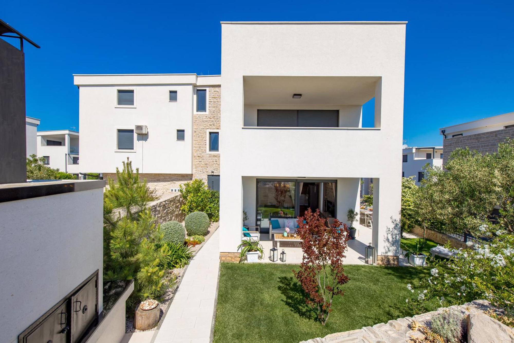 Luxury Apartment Hyperion With Private Pool And Garden Murter Exteriér fotografie