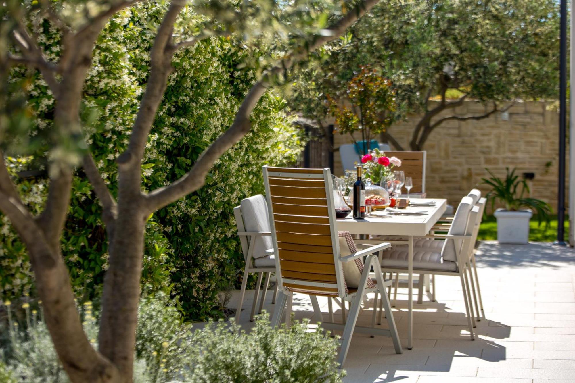 Luxury Apartment Hyperion With Private Pool And Garden Murter Exteriér fotografie