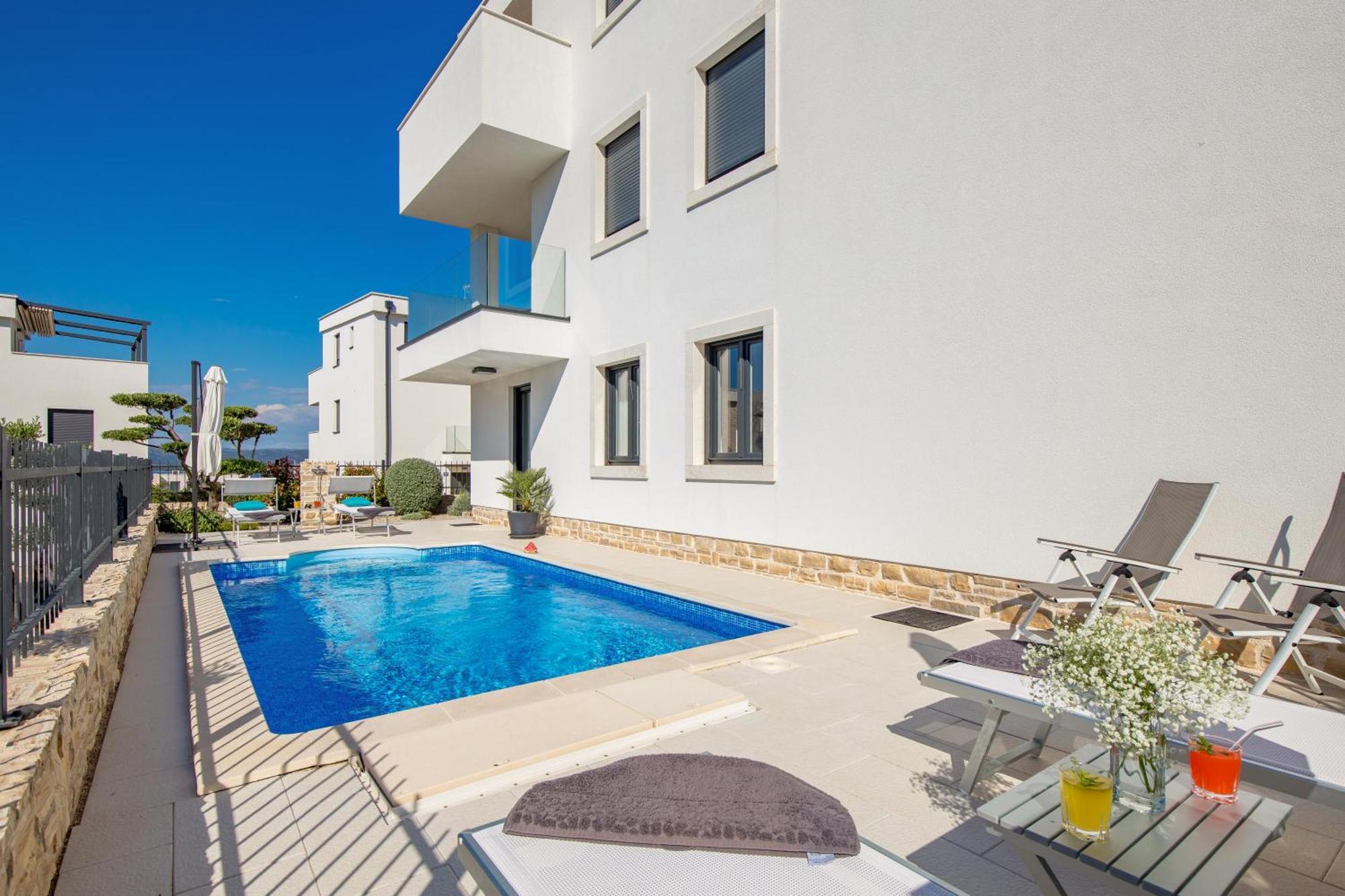 Luxury Apartment Hyperion With Private Pool And Garden Murter Exteriér fotografie