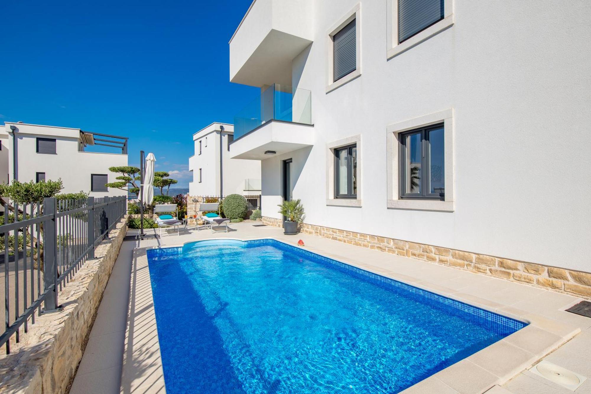 Luxury Apartment Hyperion With Private Pool And Garden Murter Exteriér fotografie