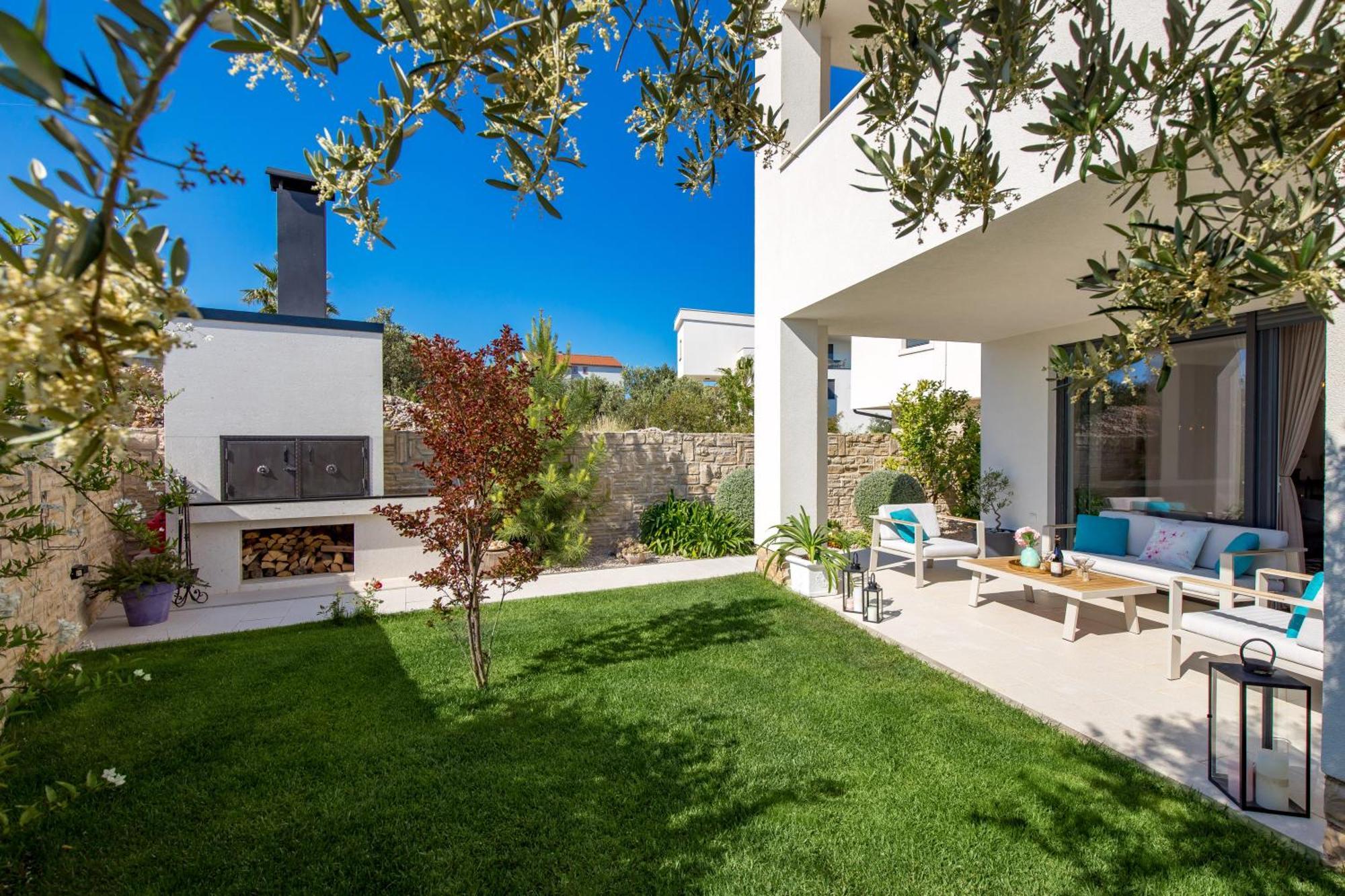 Luxury Apartment Hyperion With Private Pool And Garden Murter Exteriér fotografie